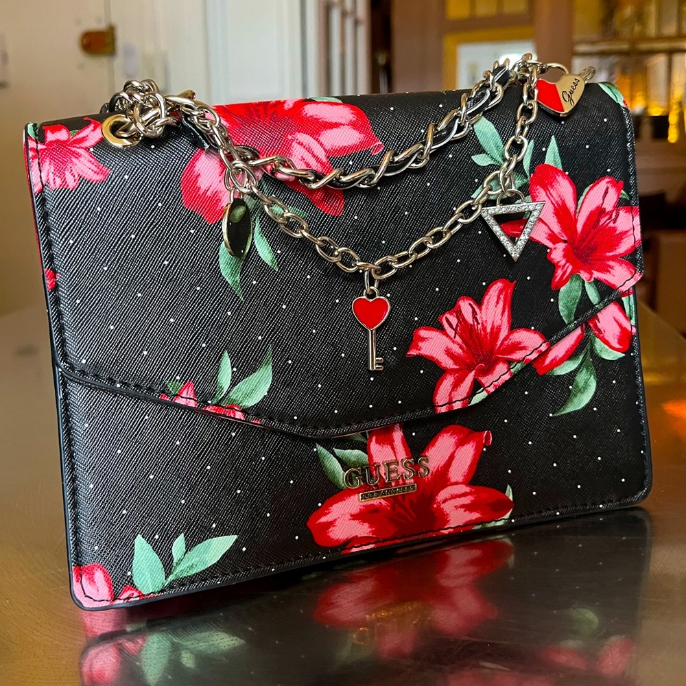 Guess bag - like new - crossbody and shoulder bag